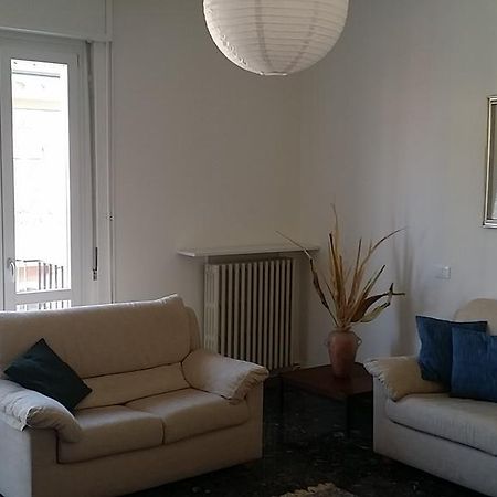 Casa Farinati 3 Apartment Верона Екстериор снимка